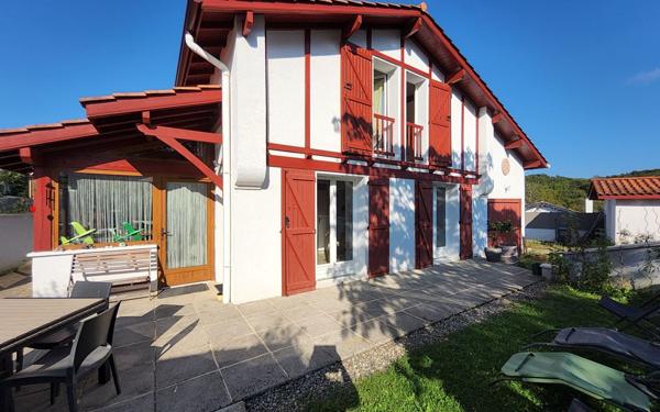 Maison à vendre    5 pièces • 108 m2 Mouguerre