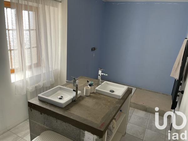 Maison rustique 6 pièces de 245 m² à La Coquille (24450)