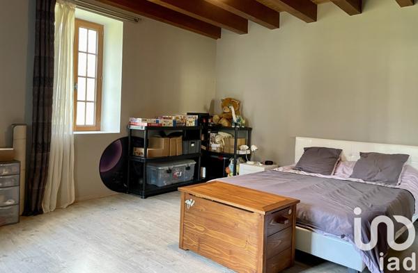 Maison rustique 6 pièces de 245 m² à La Coquille (24450)