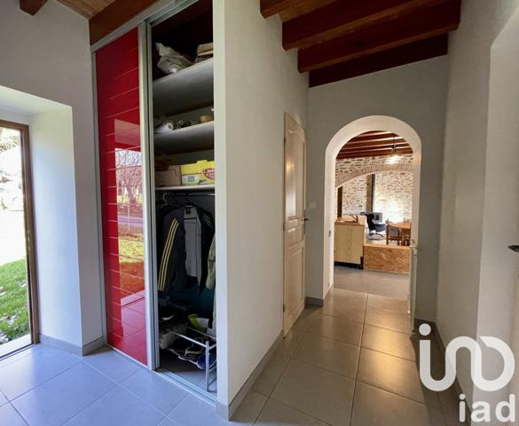 Maison rustique 6 pièces de 245 m² à La Coquille (24450)