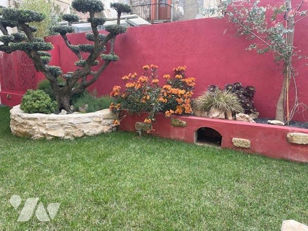 Propriété de caractère Type 6  avec piscine garage dépendances à vendre à Vergèze dans le Gard (30).