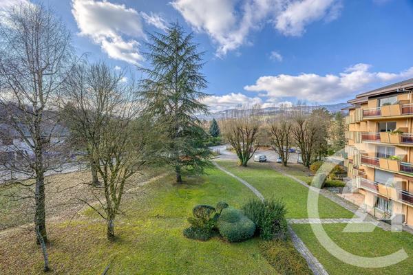 Appartement T4 à vendre  5 pièces - 99,85 m 2   RUMILLY  - 74