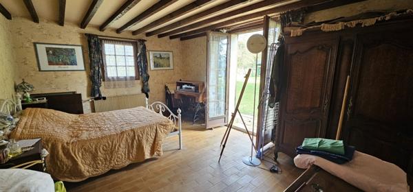EXCLUSIVITÉ  Authentique maison normande avec terrain arboré de 8088 m²