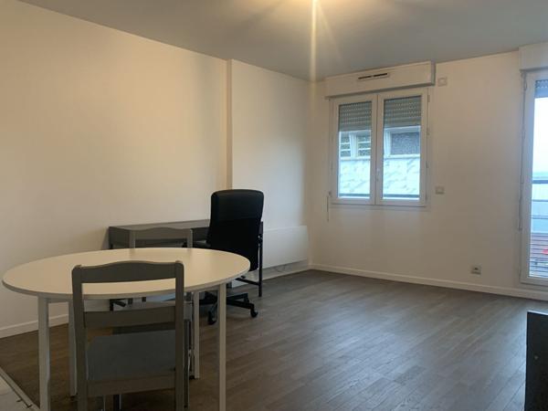 Antony (92160) Studio Meublé avec Parking Sécurisée