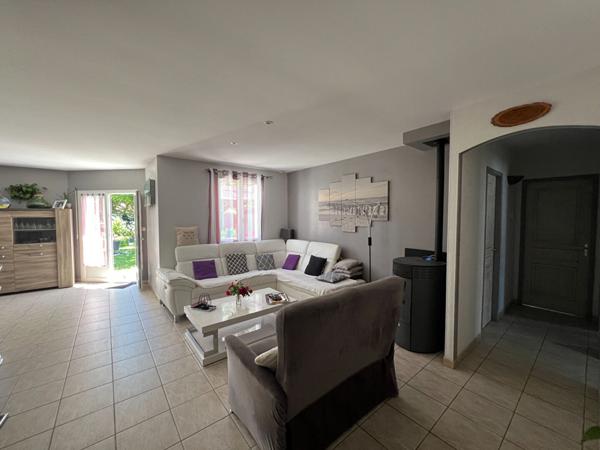 MAISON PLAIN PIED PROCHE MER PORT DES BARQUES