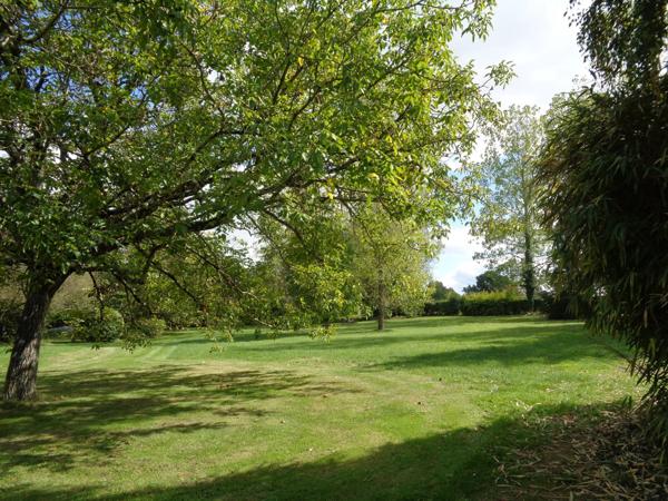 Superbe propriété de campagne, 232 m², 5732 m² de terrain constructibles, au calme