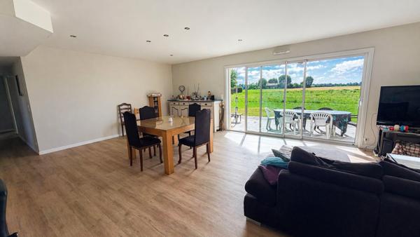 A VENDRE UZEIN - Maison moderne 6 pièces - 130 m² - 4 chambres - sur terrain 1803 m²