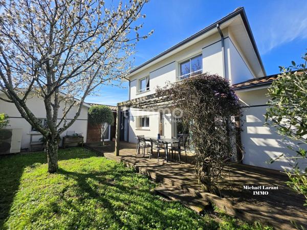 Coup de cœur – Maison 5 chambres avec piscine, sans vis-à-vis !