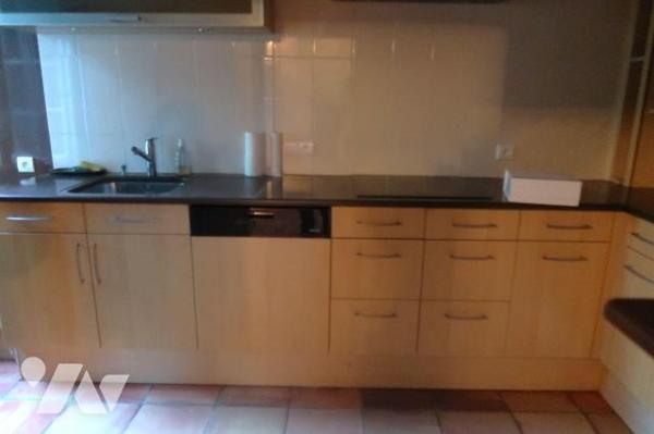 PROPRIETE de plus de 280m2 habitables s/terrain d'env. 5.500m2, comprenant :
. en RC (env 200m...