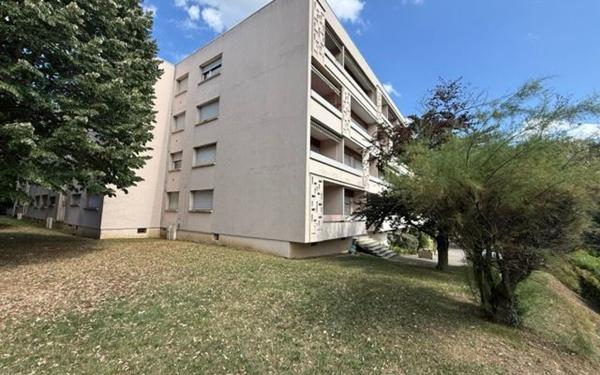 Appartement à vendre    4 pièces • 84,66 m2 Écully