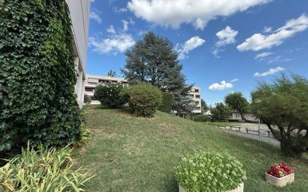 Appartement à vendre    4 pièces • 84,66 m2 Écully