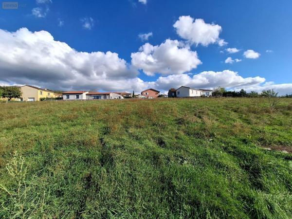 Terrain à Batir à vendre à Orbeil dans le Puy-de-Dôme (63500), ref : 2024-14-2024281