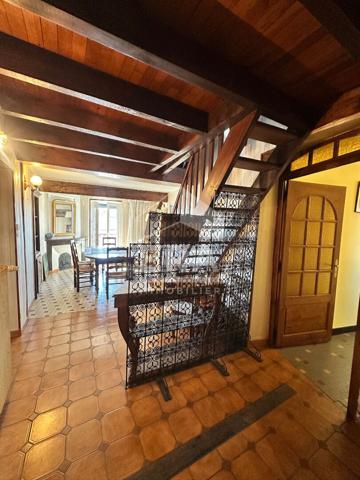 Appartements Gaillac 9 pièce(s) 196 m2