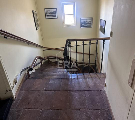 Appartements Gaillac 9 pièce(s) 196 m2