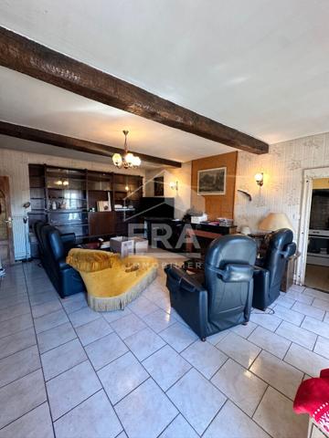 Appartements Gaillac 9 pièce(s) 196 m2