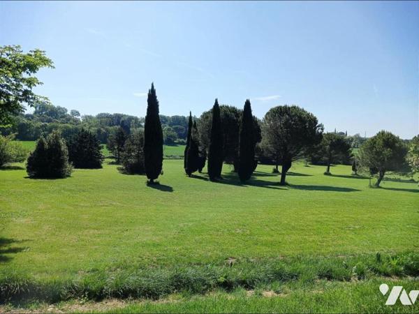 Propriété en pierres 550 m2 avec terrain de plus de 4 hectares