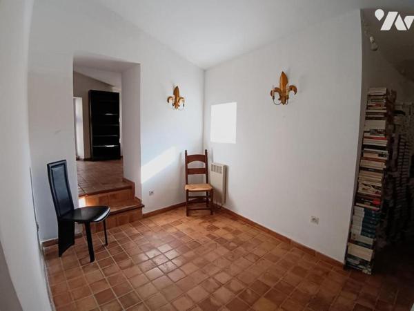 Propriété en pierres 550 m2 avec terrain de plus de 4 hectares