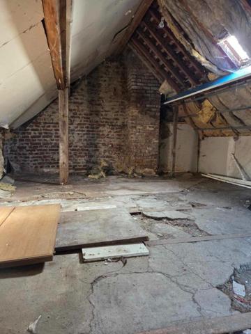 Maison  5 pièce(s) 120 m2  a rénové complètement