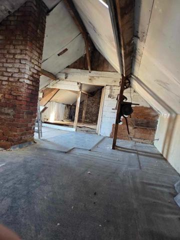 Maison  5 pièce(s) 120 m2  a rénové complètement