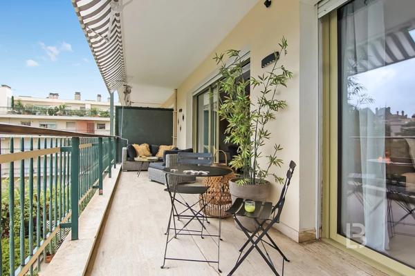 A vendre à Cannes, beau 3P grande terrasse traversant a 2pas des plages