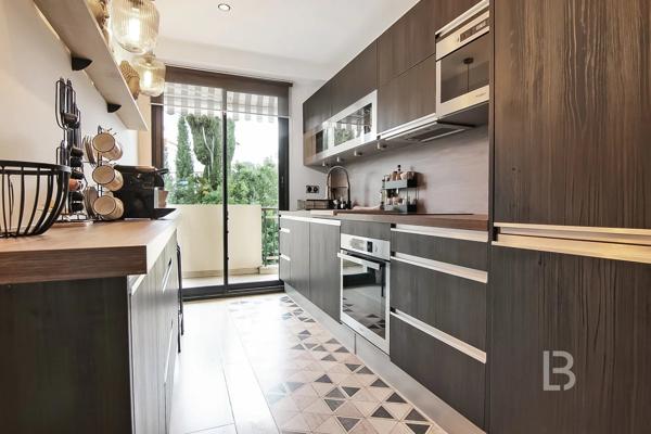 A vendre à Cannes, beau 3P grande terrasse traversant a 2pas des plages