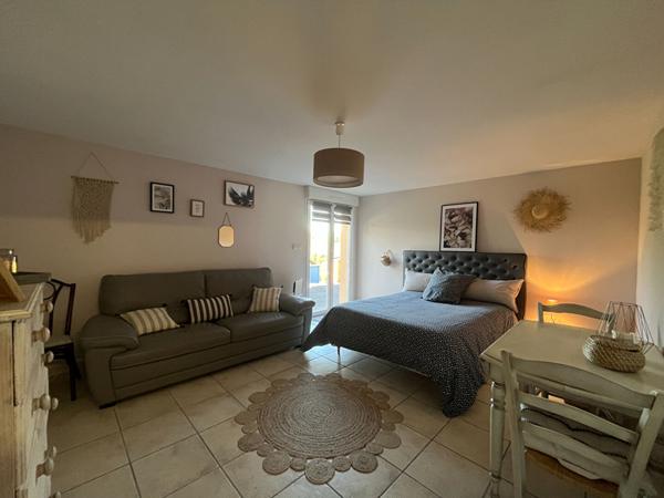 A vendre, aux portes de Périgueux (24000), Jolie Maison de plain-pied sur sous-sol type 5 avec double garage et piscine