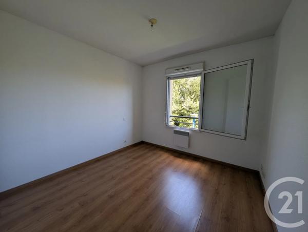 Appartement T3 à vendre  3 pièces - 60 m 2   L ISLE JOURDAIN  - 32