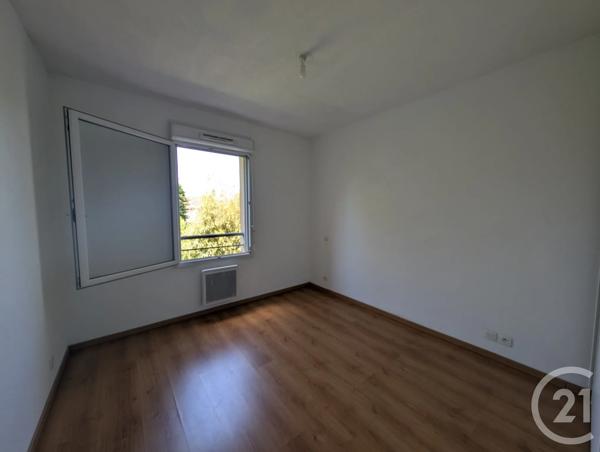 Appartement T3 à vendre  3 pièces - 60 m 2   L ISLE JOURDAIN  - 32