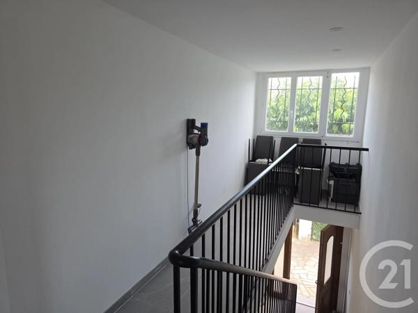 Maison à vendre  7 pièces - 158,05 m 2   RODILHAN  - 30