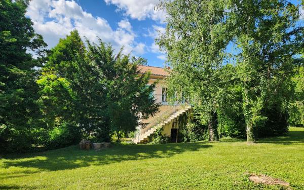 Maison à vendre    5 pièces • 130 m2 Charly