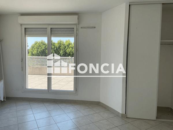 Location Appartement 2 pièces 48.89 m² - 26 AVENUE COROT Marseille 13013