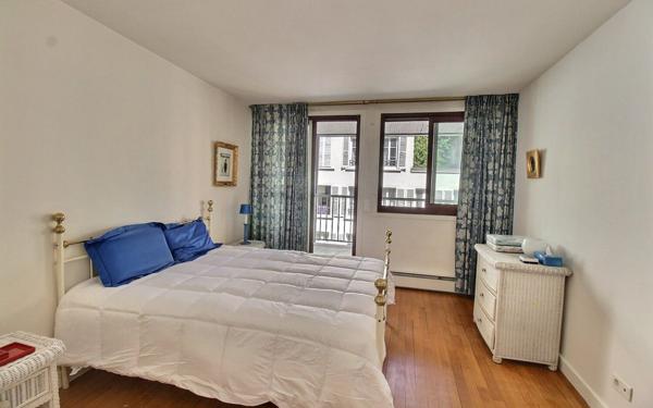 Appartement à louer    3 pièces • 90 m2 Paris 16