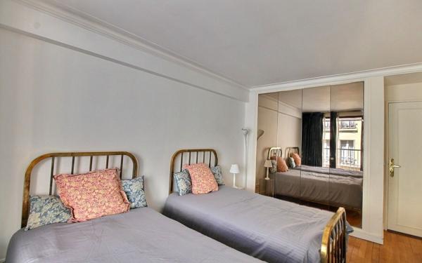 Appartement à louer    3 pièces • 90 m2 Paris 16