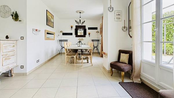 PROPRIÉTÉ FAMILIALE D’EXCEPTION – 187 m² – TERRAIN 782 m² – PROCHE GOLF