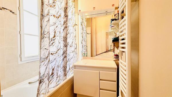 PROPRIÉTÉ FAMILIALE D’EXCEPTION – 187 m² – TERRAIN 782 m² – PROCHE GOLF