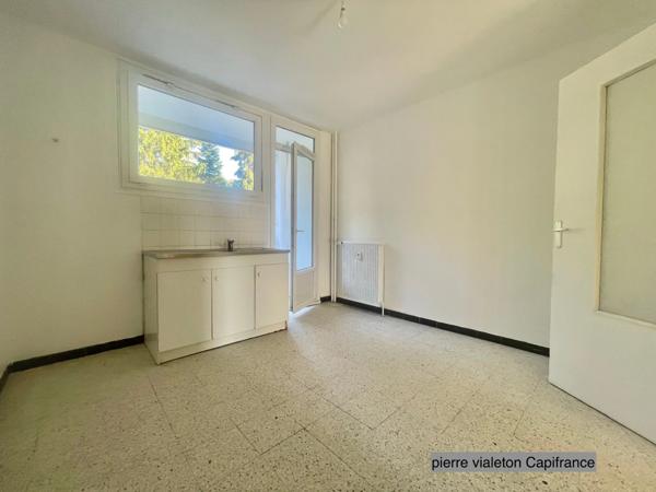 T4 lumineux 83m2 avec garage-Double séjour-2 chambres-138000€