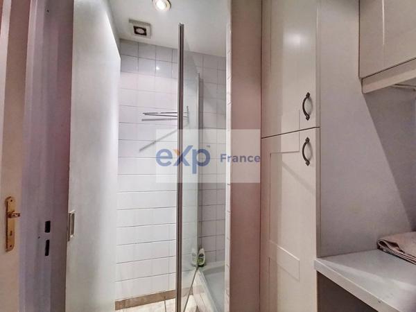 À LOUER – LOCAL COMMERCIAL / PROFESSIONNEL