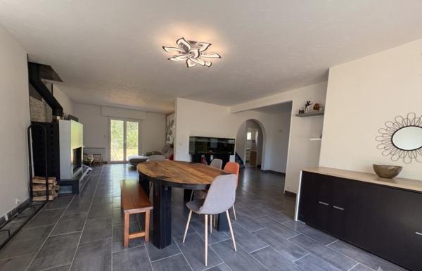 Maison à vendre 494 000 € Pluneret 5 p 217 m² DPE C