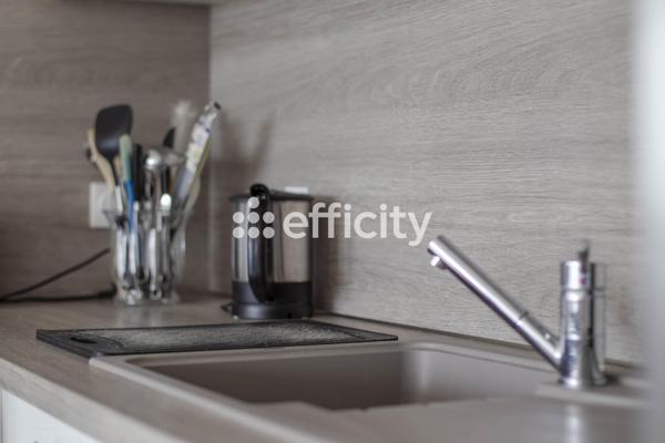 Appartement
         3 pièces
        - 67 m² 345 000 € *