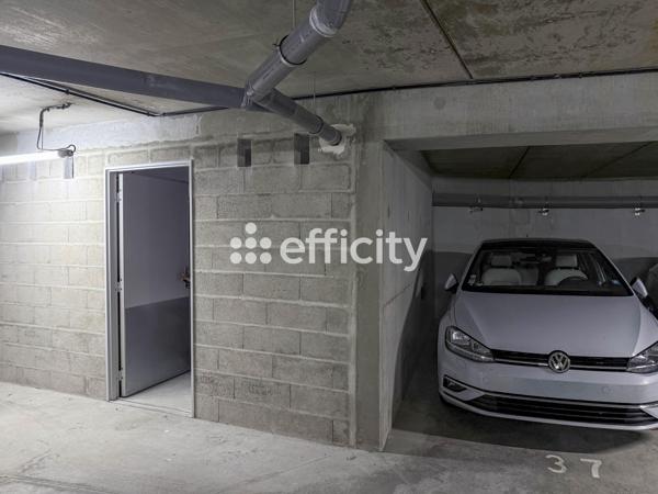 Appartement
         3 pièces
        - 67 m² 345 000 € *