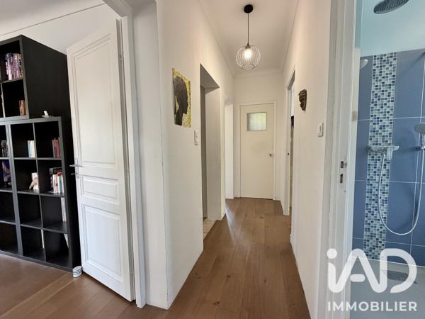 Maison à vendre 8 pièces 217 m² Aix-en-Provence