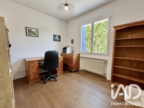 Maison à vendre 8 pièces 217 m² Aix-en-Provence