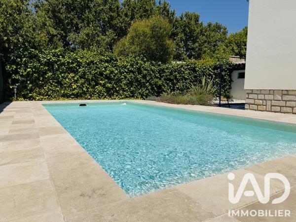 Maison à vendre 8 pièces 217 m² Aix-en-Provence