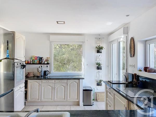 Maison à vendre  6 pièces - 142 m 2   LE BOULOU  - 66