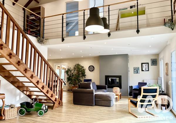 Location maison 7 pièces 235 m² Saint-Junien