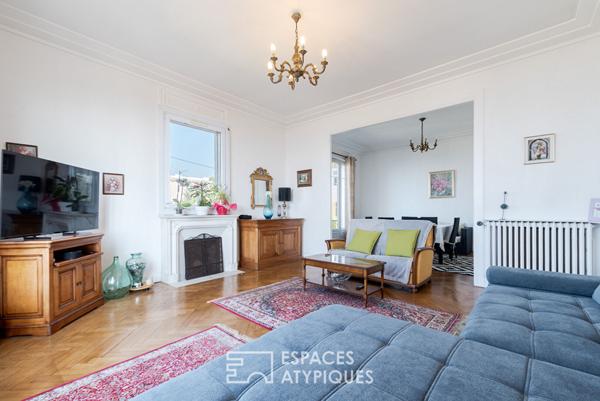 Magnifique appartement bourgeois de 127m² avec grande terrasse vue mer.