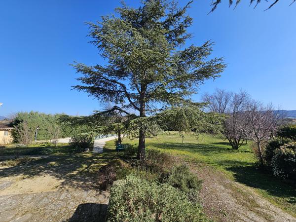 Gargas (84400) Gargas Luberon, Belle maison avec piscine et grand terrain de 2600 m².