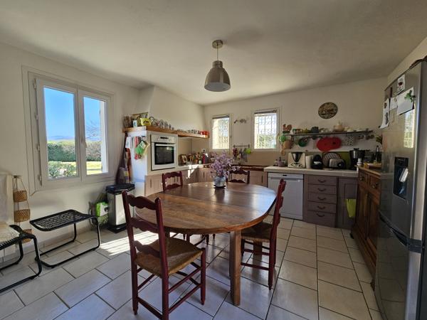 Gargas (84400) Gargas Luberon, Belle maison avec piscine et grand terrain de 2600 m².