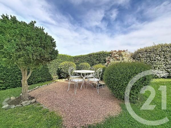 Maison à vendre  5 pièces - 105 m 2   VARENNES SUR ALLIER  - 03