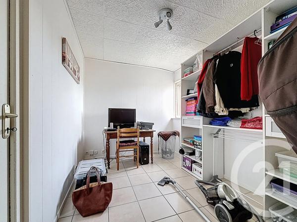 Maison à vendre  5 pièces - 105 m 2   VARENNES SUR ALLIER  - 03